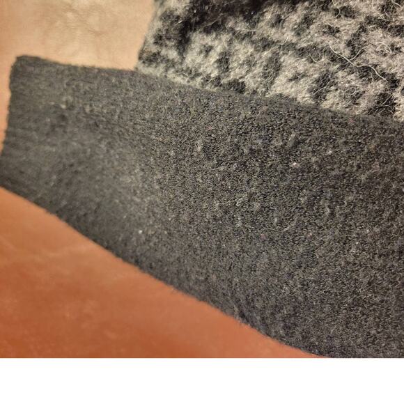 Laura Ashley Gray Black Geometric Open Front Cardigan Sweater Women's Size PXL - Picture 7 of 10